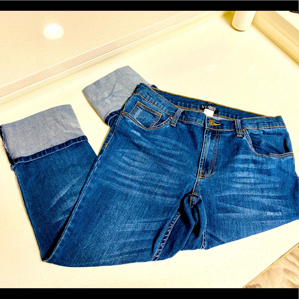 Venus Crop Distressed Skinny Ankle Jean